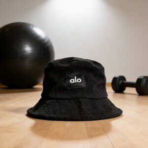 Alo Jet Black Logo Corduroy Bucket Cap